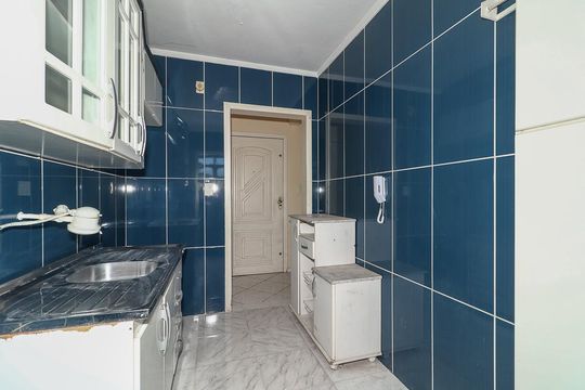 Cozinha de apartamento para alugar com 1 quarto, 65m² em Jardim Dona Leopoldina, Porto Alegre
