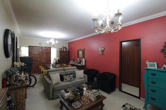 Casa à venda com 3 quartos, 375m² em Santa Amelia, Belo Horizonte