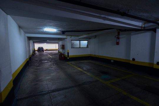 Garagem de apartamento para alugar com 4 quartos, 140m² em Grajaú, Rio de Janeiro