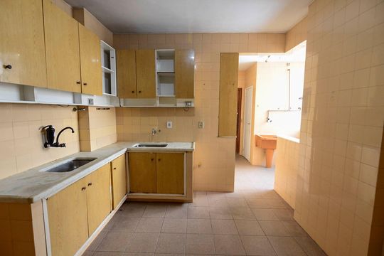 Cozinha de apartamento para alugar com 4 quartos, 140m² em Grajaú, Rio de Janeiro