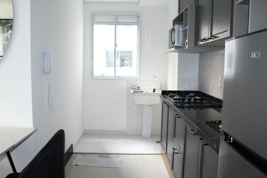 Cozinha de apartamento para alugar com 2 quartos, 37m² em República, São Paulo