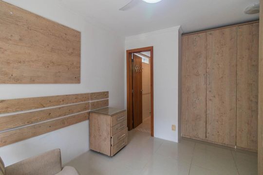Suíte de apartamento à venda com 3 quartos, 142m² em Menino Deus, Porto Alegre
