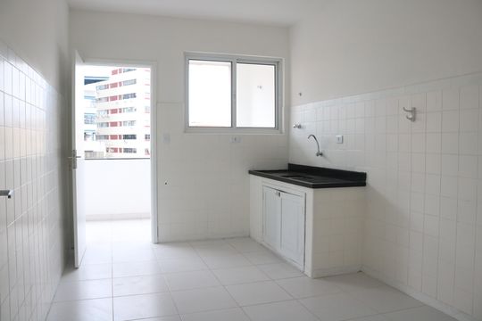 Cozinha de apartamento para alugar com 2 quartos, 110m² em Lapa, São Paulo