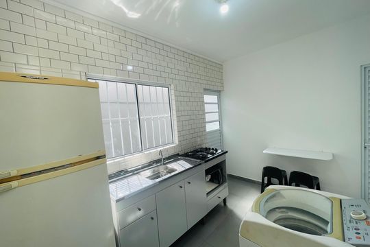 Sala/Cozinha de apartamento para alugar com 1 quarto, 22m² em Vila Operária, Guarulhos