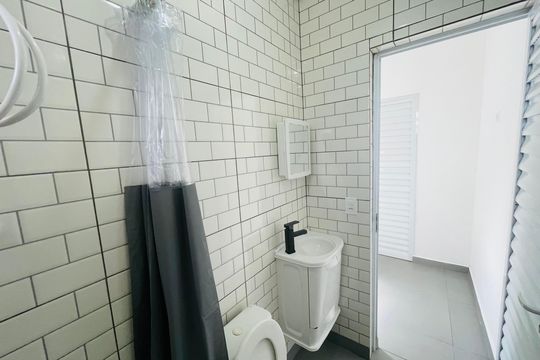 Banheiro de apartamento para alugar com 1 quarto, 22m² em Vila Operária, Guarulhos