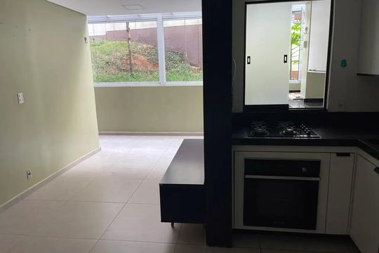 Cozinha de apartamento para alugar com 2 quartos, 70m² em Piqueri, São Paulo