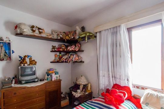 Casa à venda com 5 quartos, 712m² em Vila Cordeiro, São Paulo