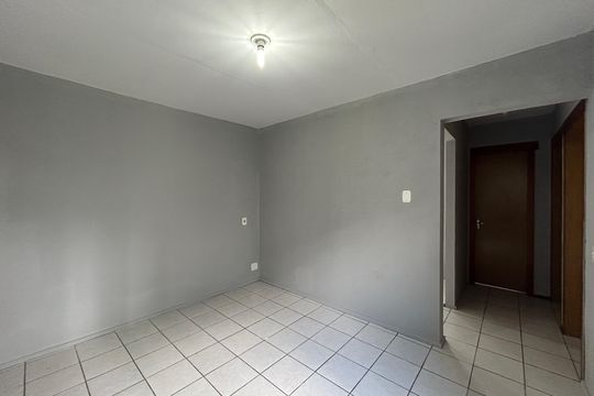 Sala de apartamento à venda com 2 quartos, 45m² em Rondônia, Novo Hamburgo
