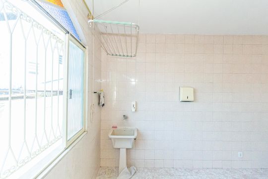 Cozinha e Área de Serviço de casa para alugar com 3 quartos, 90m² em Madureira, Rio de Janeiro