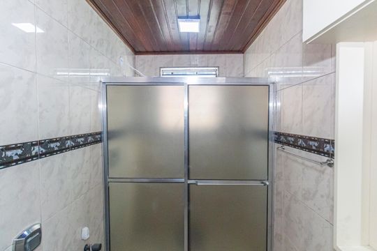 Banheiro de casa para alugar com 3 quartos, 90m² em Madureira, Rio de Janeiro