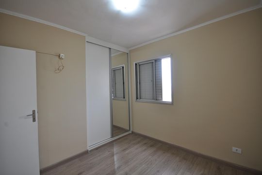Quarto 1 de apartamento para alugar com 2 quartos, 67m² em Vila Constança, São Paulo