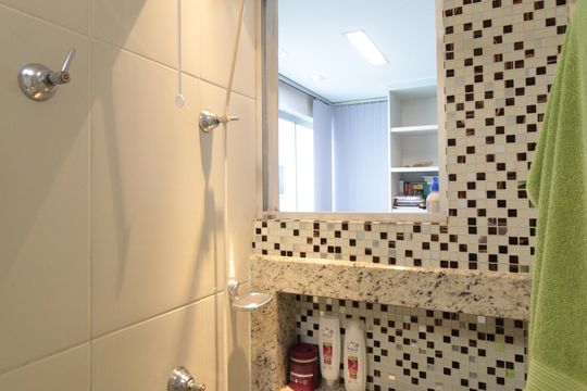Banheiro da Suite 3 de apartamento à venda com 3 quartos, 180m² em Dona Clara, Belo Horizonte