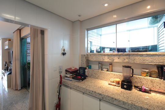 Cozinha de apartamento à venda com 3 quartos, 180m² em Dona Clara, Belo Horizonte