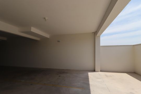 Garagem de apartamento à venda com 2 quartos, 42m² em Parque Oratório, Santo André