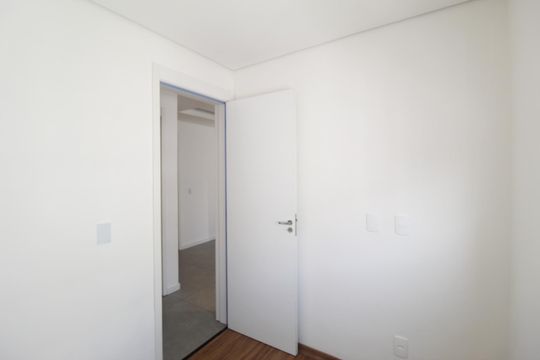 Quarto 1 de apartamento à venda com 2 quartos, 39m² em Sarandi, Porto Alegre