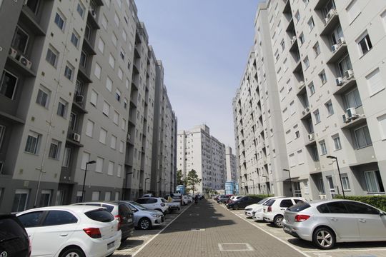 Fachada do bloco de apartamento à venda com 2 quartos, 39m² em Sarandi, Porto Alegre