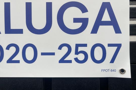 Placa de casa para alugar com 2 quartos, 80m² em Jardim Nossa Senhora do Carmo, São Paulo