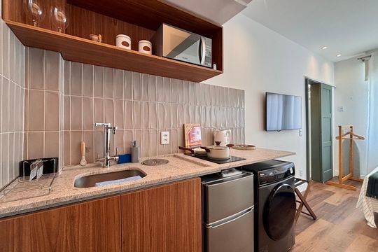Cozinha de apartamento à venda com 1 quarto, 18m² em Copacabana, Rio de Janeiro