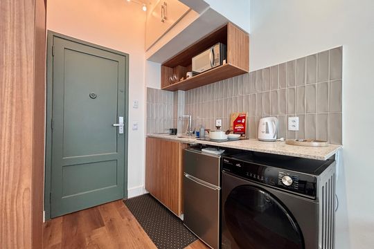 Cozinha de apartamento à venda com 1 quarto, 18m² em Copacabana, Rio de Janeiro