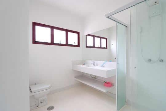 Banheiro da Suíte 2 de apartamento à venda com 3 quartos, 328m² em Alto da Lapa, São Paulo
