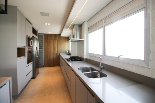 Cozinha de apartamento à venda com 3 quartos, 161m² em Vila Nova Conceição, São Paulo