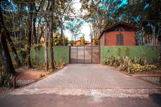 Fachada de casa à venda com 5 quartos, 500m² em Parque do Engenho, Nova Lima