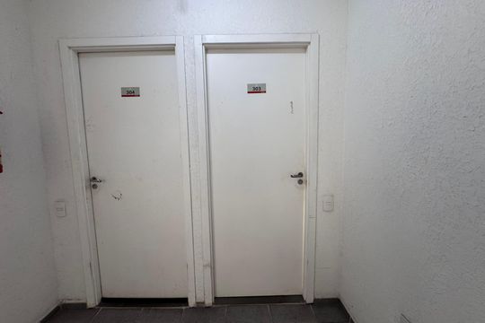 Entrada de apartamento para alugar com 2 quartos, 48m² em Santos Dumont, São Leopoldo