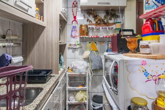 Cozinha e Área de Serviço de apartamento à venda com 2 quartos, 51m² em Santo Antônio, Porto Alegre