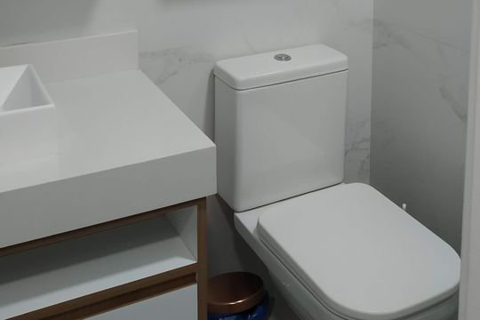 Banheiro de apartamento à venda com 1 quarto, 31m² em Bela Vista, São Paulo