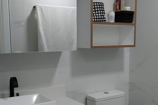 Banheiro de apartamento à venda com 1 quarto, 31m² em Bela Vista, São Paulo