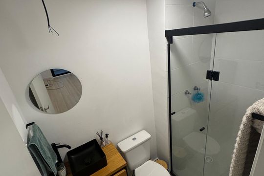 Banheiro de apartamento para alugar com 2 quartos, 42m² em Vila Marina, São Paulo