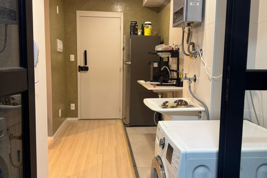 Cozinha e Área de Serviço de apartamento para alugar com 2 quartos, 42m² em Vila Marina, São Paulo