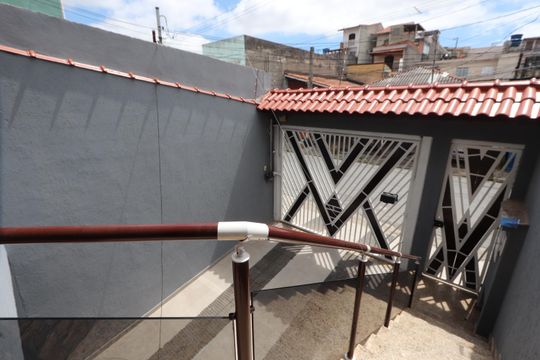 Entrada de casa para alugar com 4 quartos, 320m² em São Lucas, São Paulo