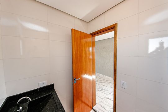 Banheiro de apartamento para alugar com 1 quarto, 43m² em Jardim Vila Formosa, São Paulo