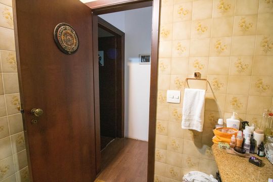 Banheiro Social de casa para alugar com 2 quartos, 110m² em Cidade Monções, São Paulo