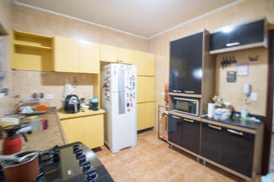 Cozinha de casa para alugar com 2 quartos, 110m² em Cidade Monções, São Paulo
