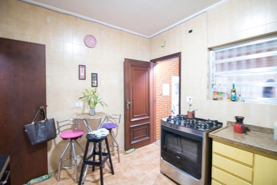 Cozinha de casa para alugar com 2 quartos, 110m² em Cidade Monções, São Paulo
