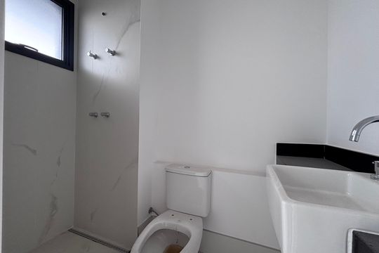 Banheiro da Suíte de apartamento à venda com 2 quartos, 154m² em Vila Olímpia, São Paulo