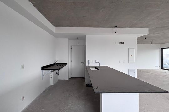Cozinha de apartamento à venda com 2 quartos, 154m² em Vila Olímpia, São Paulo