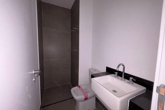 Banheiro Social de apartamento à venda com 1 quarto, 154m² em Vila Olímpia, São Paulo