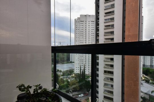 Varanda da Suíte 3 de apartamento à venda com 3 quartos, 167m² em Vila Andrade, São Paulo