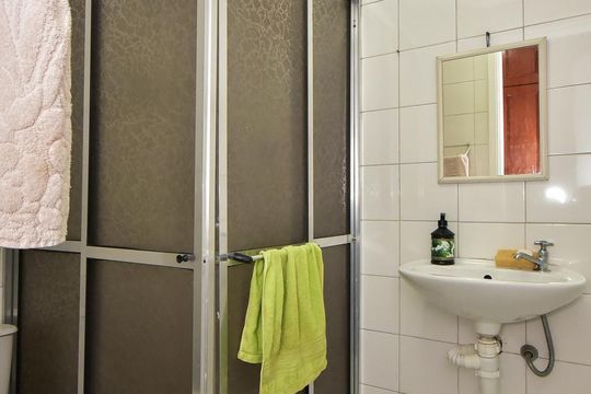 Banheiro de Serviço de apartamento à venda com 3 quartos, 167m² em Vila Andrade, São Paulo