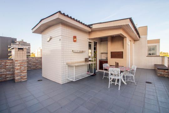 Cobertura  de apartamento para alugar com 2 quartos, 176m² em Jardim Lindóia, Porto Alegre