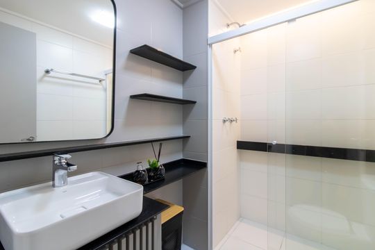 Banheiro Social de kitnet/studio para alugar com 1 quarto, 39m² em Vila Camargos, Guarulhos
