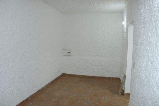 Quarto de Serviço de casa de condomínio para alugar com 7 quartos, 570m² em Jardim Passargada I, Cotia