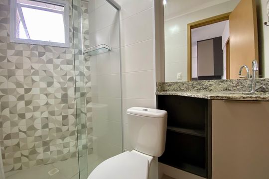 Banheiro Social de apartamento para alugar com 1 quarto, 54m² em Vila Caiçara, Praia Grande