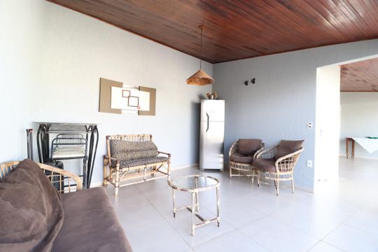 Varanda gourmet de casa para alugar com 3 quartos, 280m² em Presidente Roosevelt, Uberlândia