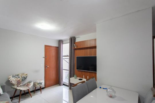 Apartamento à venda com 2 quartos, 55m² em Frei Leopoldo, Belo Horizonte