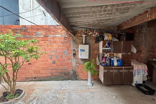 Quintal de casa à venda com 3 quartos, 100m² em Parque Erasmo Assunção, Santo André