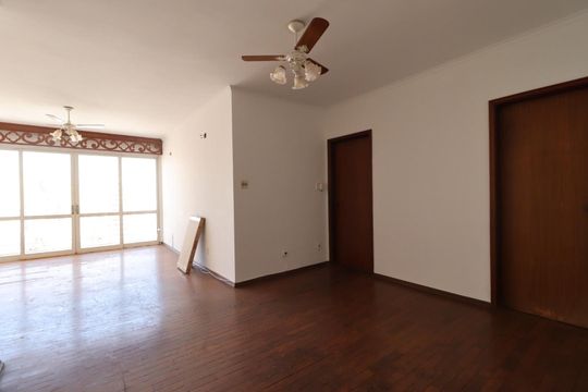 Apartamento para alugar com 4 quartos, 134m² em Centro, Ribeirão Preto